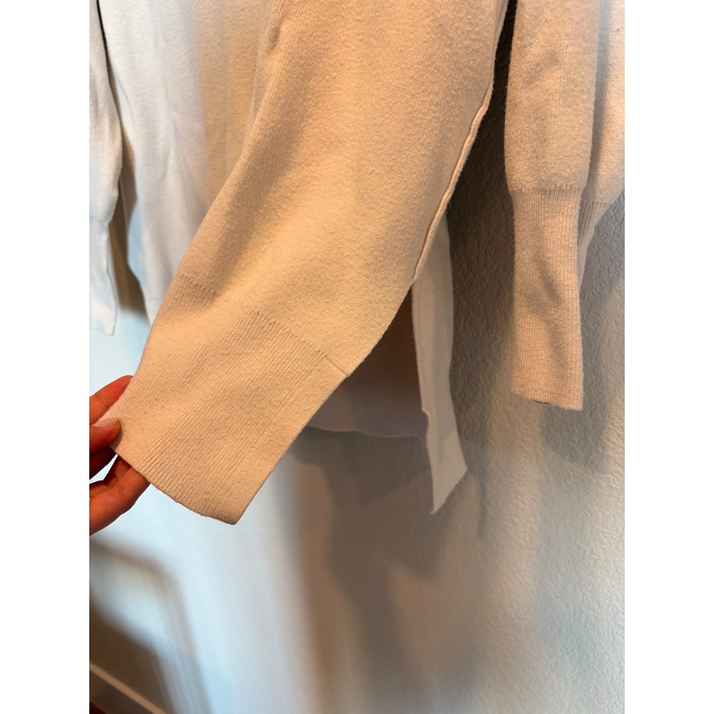 Abercrombie & Fitch Soft AF Collection Cream V-Neck Oversized Sweater Womens M - Picture 6 of 7